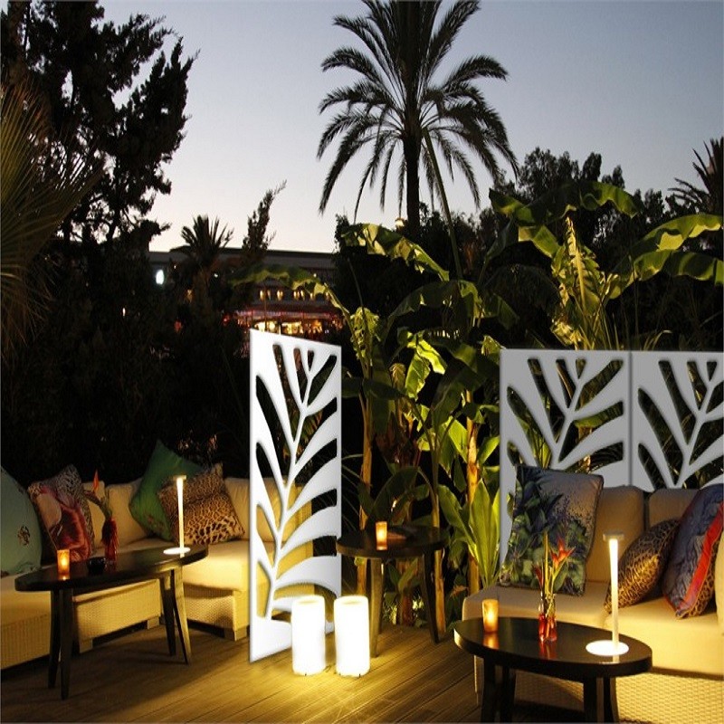 Kentia panel by Serralunga Furniture Design Accessories